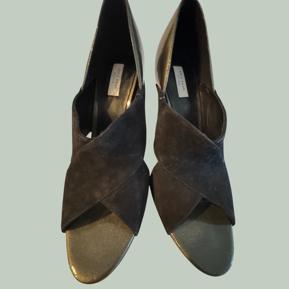 Cole Haan Grand.OS Women 8.5 B Black Suede Metallic Olive Patent Peep Toe Pumps
